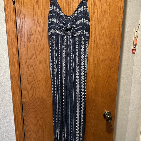 Hem & Thread Navy and White Patterned pantsuit - Picture 1 of 3